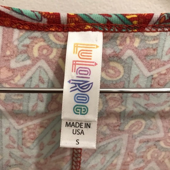 NWT Lularoe Perfect T Small Leaves green orange t-shirt top - Picture 7 of 10